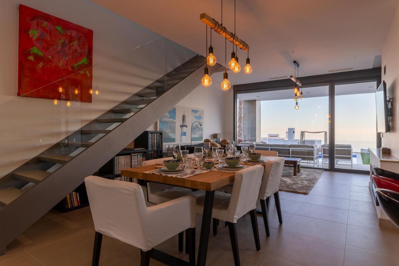 2260-Luxury Villa With Private Pool And Seaview Манилва Экстерьер фото